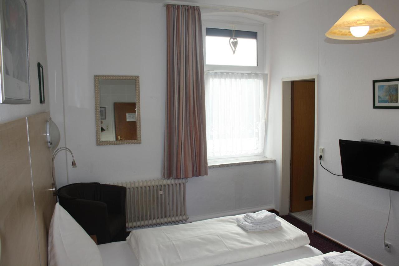 Hotel Am Kamin Duisburg Exterior foto