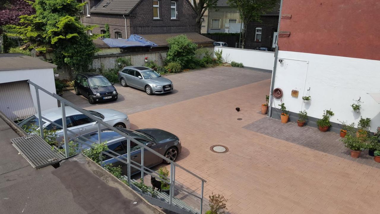 Hotel Am Kamin Duisburg Exterior foto